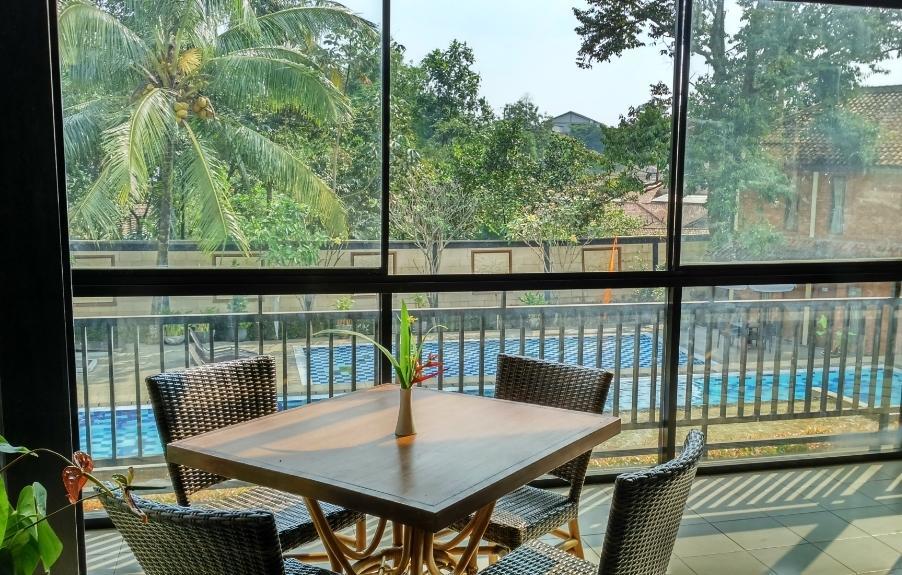 Отель Bumi Cikeas Sentul Богор Экстерьер фото